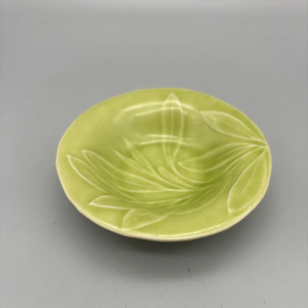 Williams Sonoma Leaf Trinket Condiment Nut Candy Dish 4.25